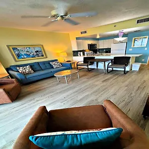 1 Bedroom Direct Oceanfront Wyndham Ocean Walk - Daytona Funland 703 Apartment